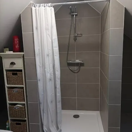 Basic, Warm, Cosy, Private Little Apartment
